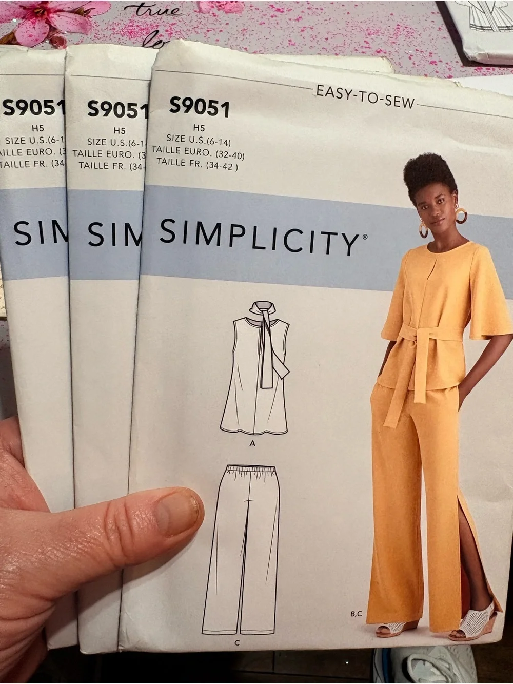 BN UNCUT SIMPLICITY 9051 H5 Sewing patterns